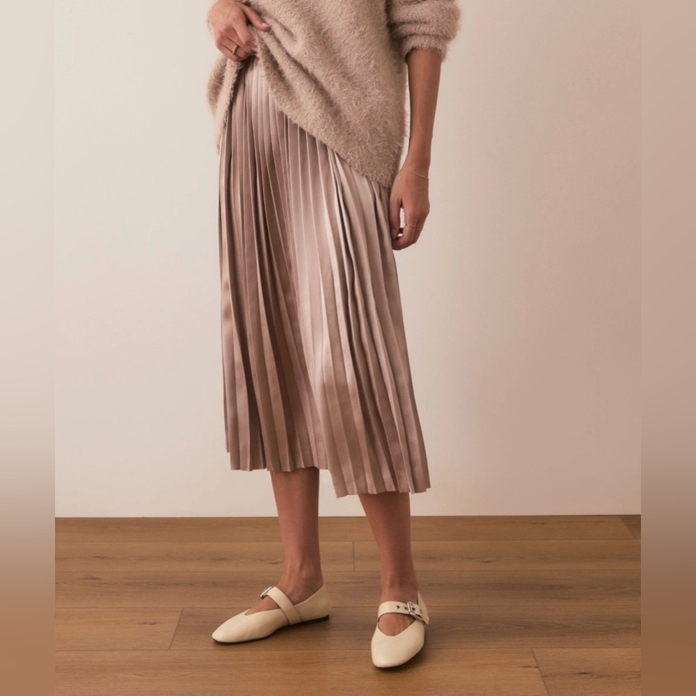 Chelsea Pleated Midi Skirt - Champagne - Picture 3 of 10